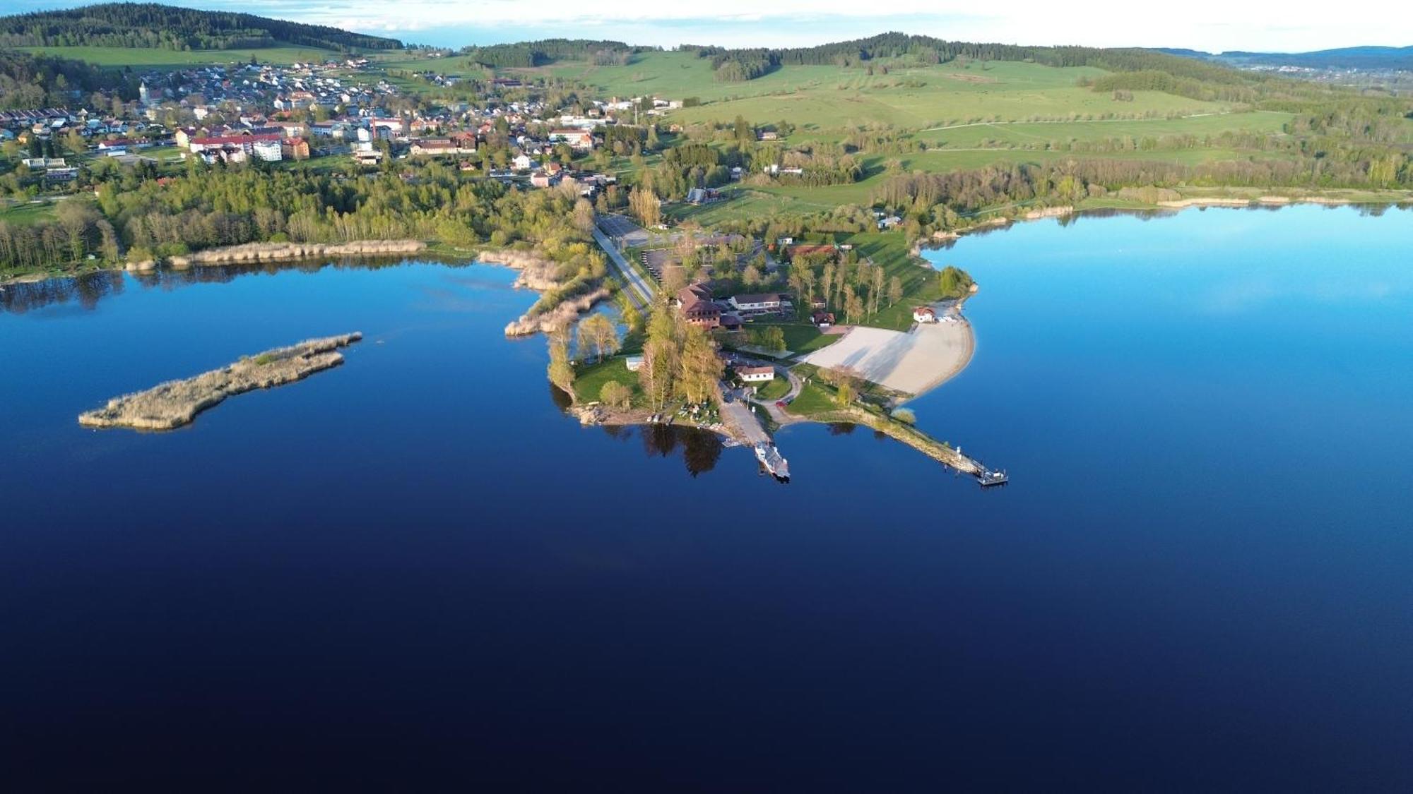 Penzion Sumava - Apartman Horní Planá Bagian luar foto